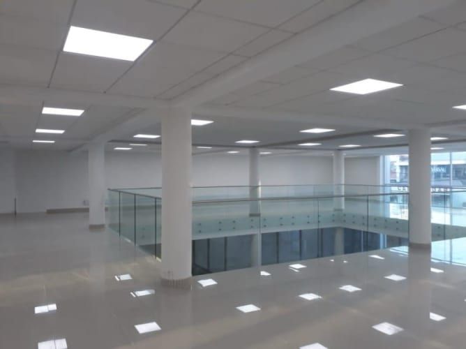 Local SE ARRIENDA EDIFICIO DE 3 PISOS EN ZONA CENTRO (CÓD. 538)