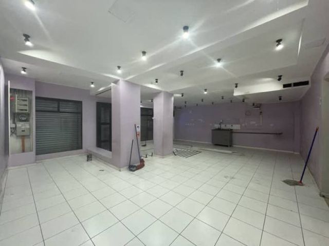 Local SE ARRIENDA LOCAL EN PISO 1 CALLE MIRAFLORES (CÓD. 539)