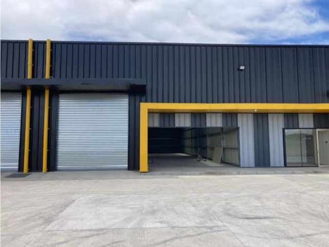 Arriendo bodega de 360 m2 sector Chin Chin, Puerto Montt.