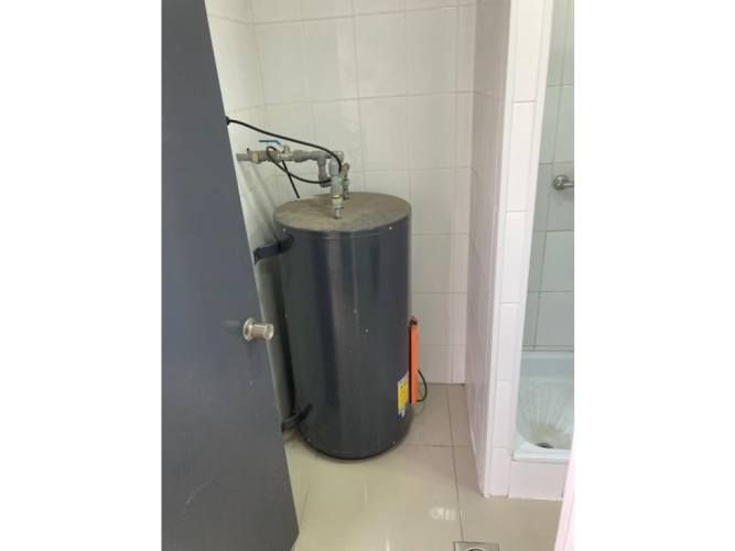 Arriendo bodega de 763 m2 en Parque Industrial de Quilicura.