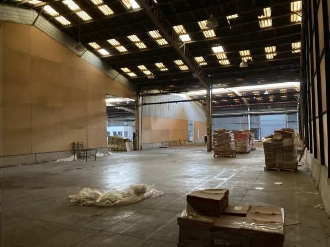 Arriendo bodega de 763 m2 en Parque Industrial de Quilicura.
