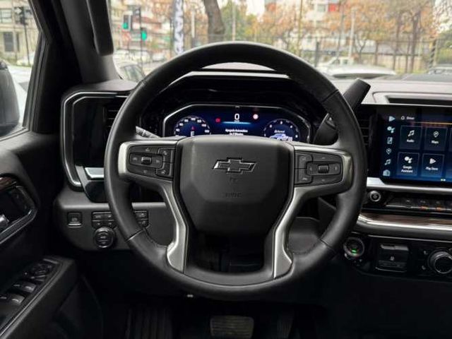 CHEVROLET SILVERADO  2023