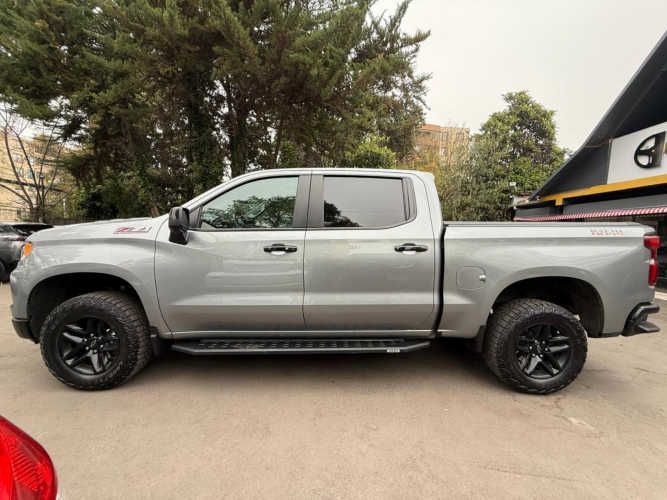 CHEVROLET SILVERADO  2023