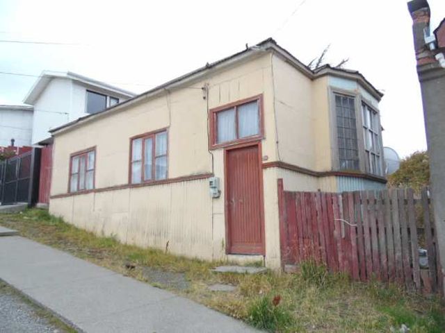 CENTRICO TERRENO CON CASA EN CALLE BALMACEDA