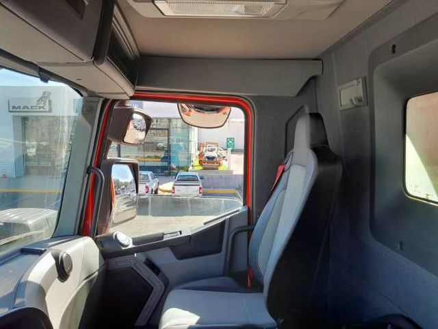 Tolva Renault K-480 8x4