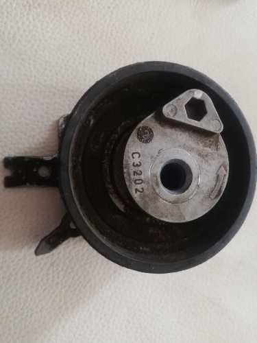 POLEA CORREA DISTRIBUCION JEEP WRANGLER 2.8 DIESEL 2014