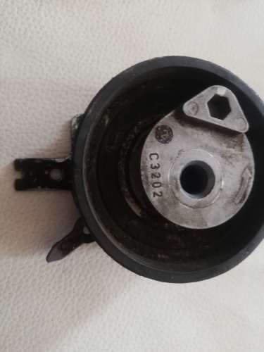 POLEA CORREA DISTRIBUCION JEEP WRANGLER 2.8 DIESEL 2014