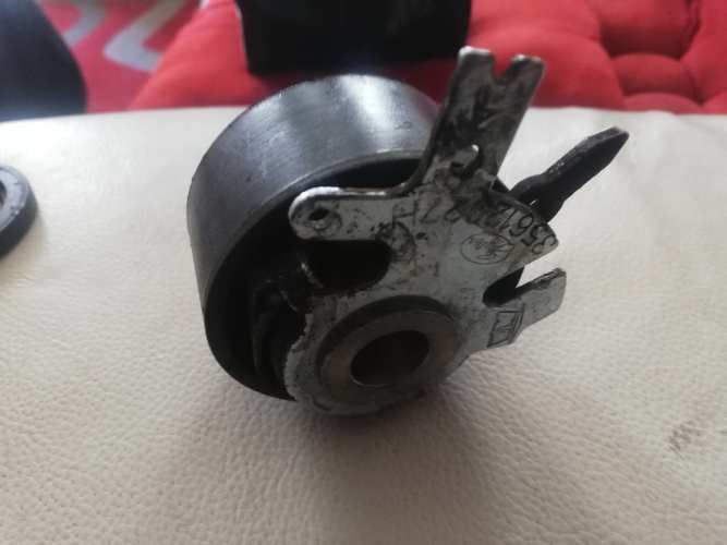 POLEA CORREA DISTRIBUCION JEEP WRANGLER 2.8 DIESEL 2014