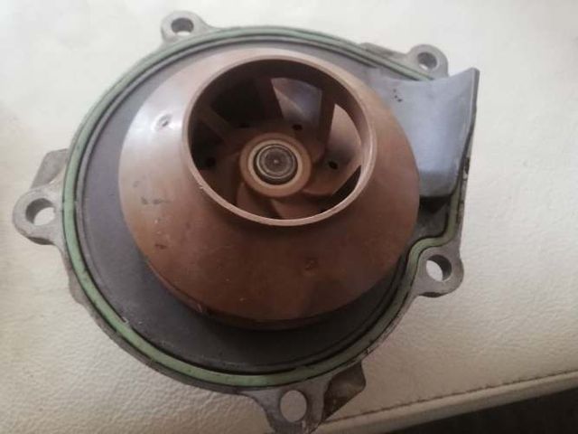 BOMBA DE AGUA JEEP WRANGLER AÑO 2014  2.8 DIESEL