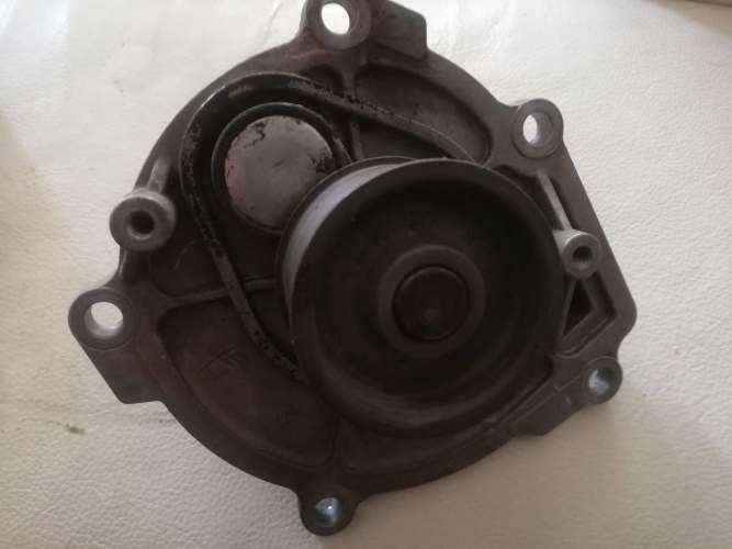 BOMBA DE AGUA JEEP WRANGLER AÑO 2014  2.8 DIESEL