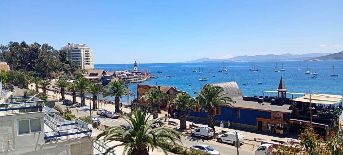 Amplio Primera linea Playa Papudo