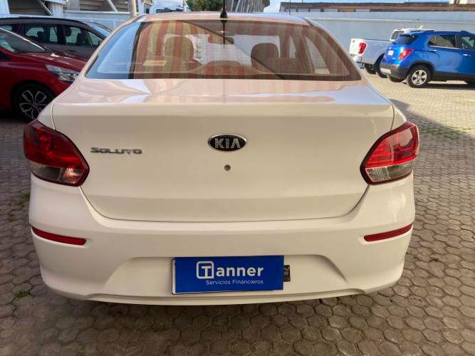 AUTOMOVIL KIA SOLUTO LX 1.4 Km 32030  AÑO 2022