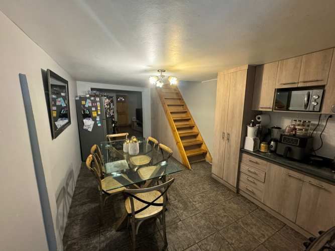 Excelente Propiedad Refaccionada, Sector Jumbo Norte, 2d/1b