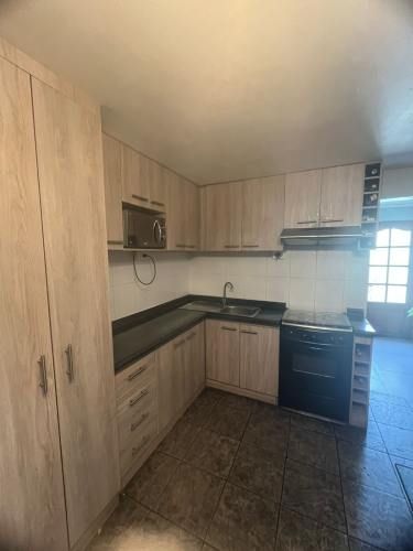 Excelente Propiedad Refaccionada, Sector Jumbo Norte, 2d/1b