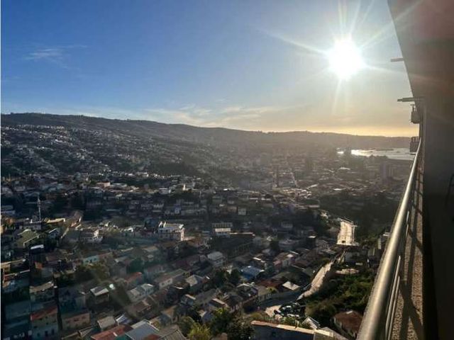 BAHIA VALPARAISO - CERRO LAS DELICIAS, VALPARAISO.