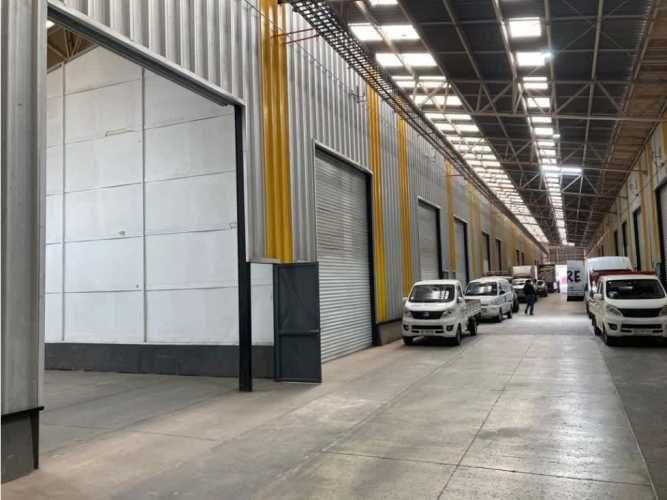 Arriendo bodega de 110,5 m2 en Parque Industrial, Quilicura.