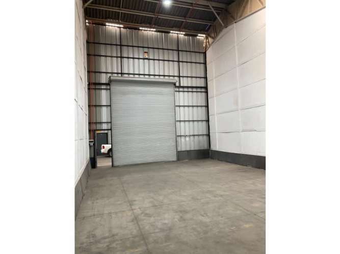 Arriendo bodega de 110,5 m2 en Parque Industrial, Quilicura.