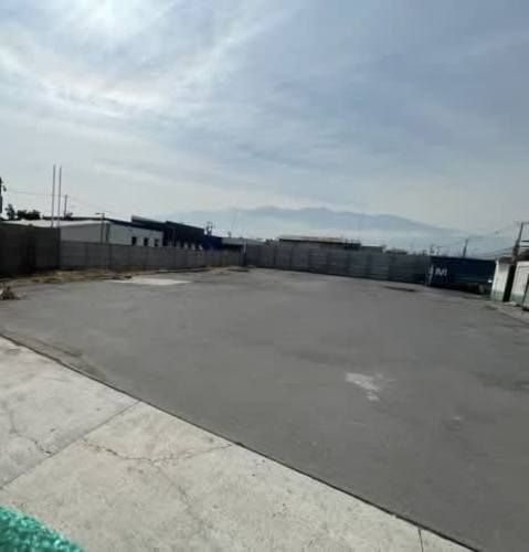 TERRENO CONSTRUCCION María Elena con Julio cesar