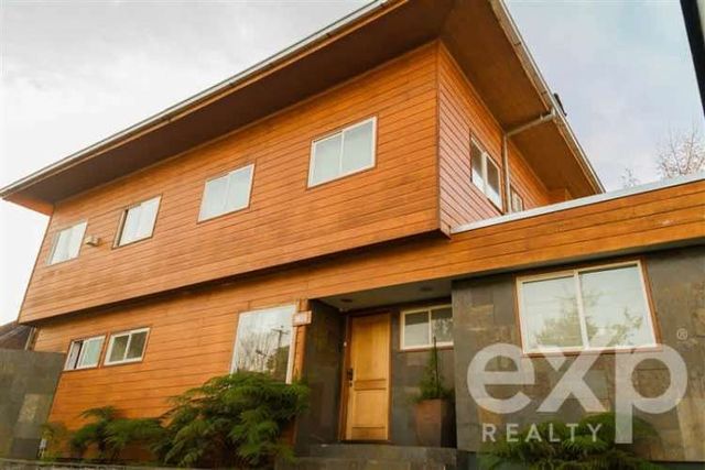 OFICINA A 200 mts de Ohiggins con Av Manuel Rodriguez