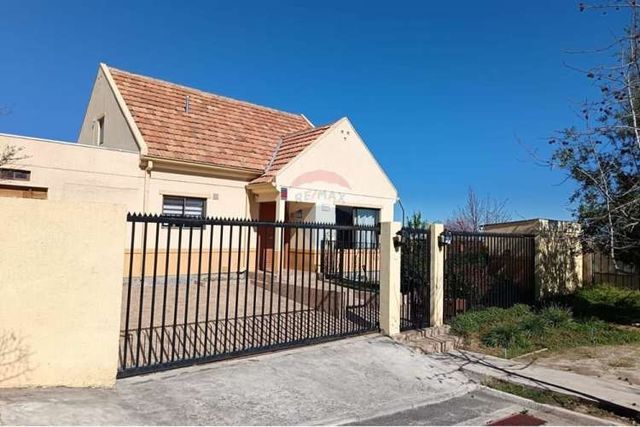 Casa en venta alto macul-3d-3b-quincho-piscina