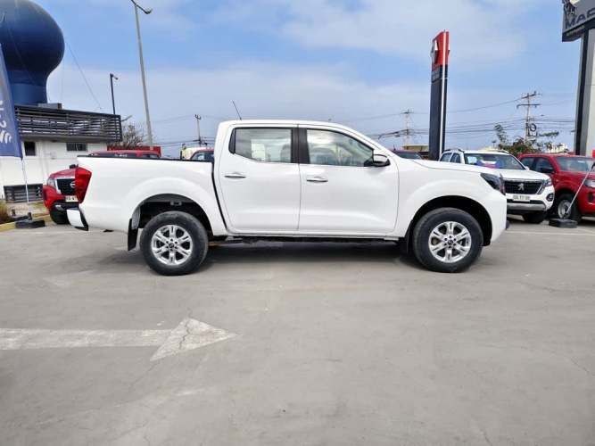 NISSAN NAVARA 2023
