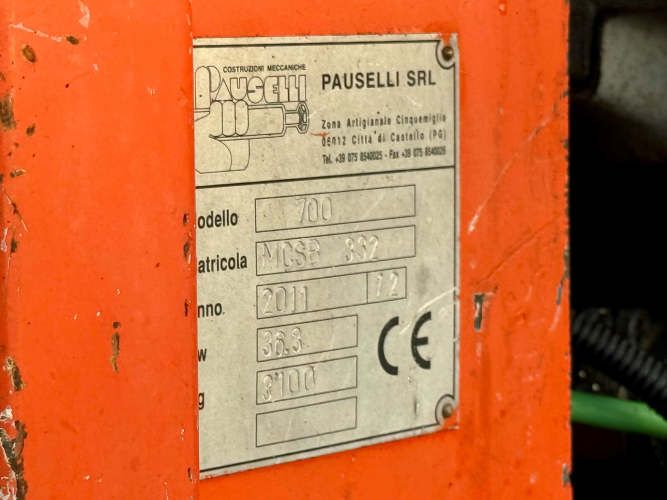 2011 Hincadora PAUSELLI 700 con Martillo Hidráulico INDECO