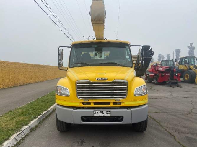 CAMION FREIGHTLINER M2 106 6X4 AÑO 2024 CON HIDROELEVDOR ALTEC AN50