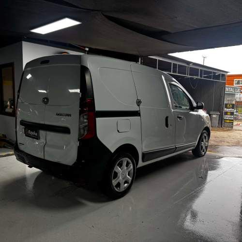 RENAULT DOKKER FURGÓN MT 2021