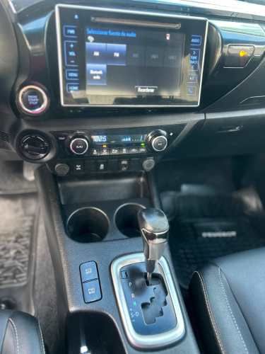 TOYOTA HILUX 4X4 2021