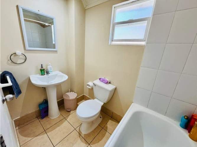 VENDO CASA EN SOL DE TRINARES CURAUMA AMPLIO TERRENO