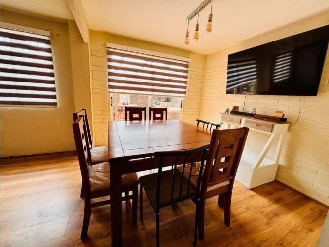 VENDO CASA EN SOL DE TRINARES CURAUMA AMPLIO TERRENO