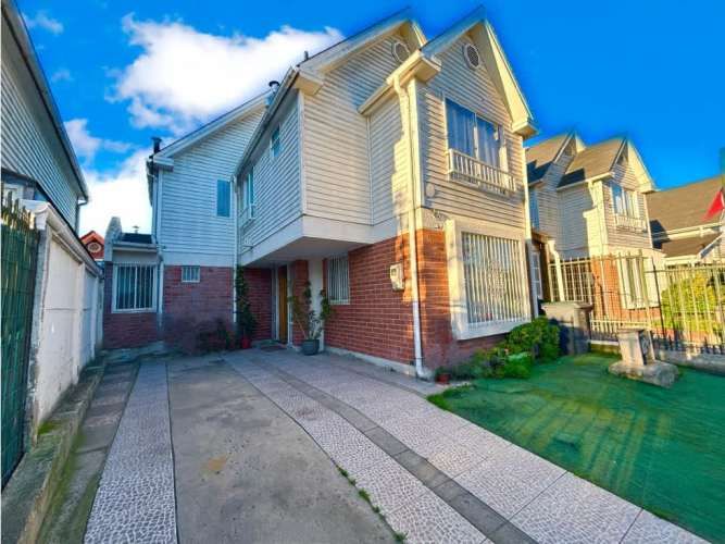 VENDO CASA EN SOL DE TRINARES CURAUMA AMPLIO TERRENO