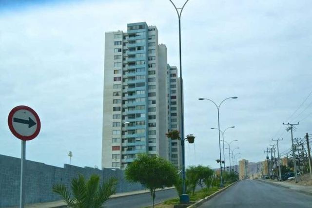 DEPARTAMENTO Avenida La Tirana N°5445, Condominio Torres de Huayquique