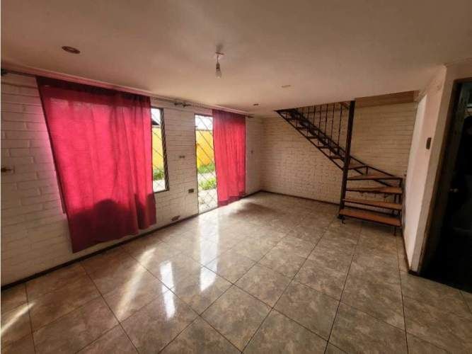 Amplia casa en Los Prados Dos,Puente Alto