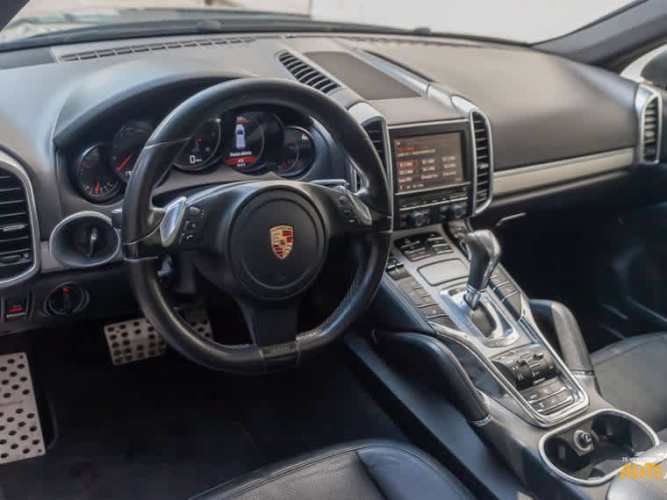 Porsche Cayenne V6 2011