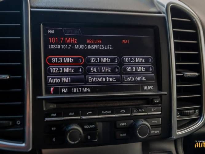 Porsche Cayenne V6 2011