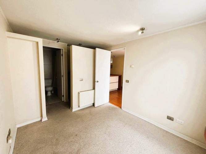 Arriendo  depto edificio Plaza Vista (7767)