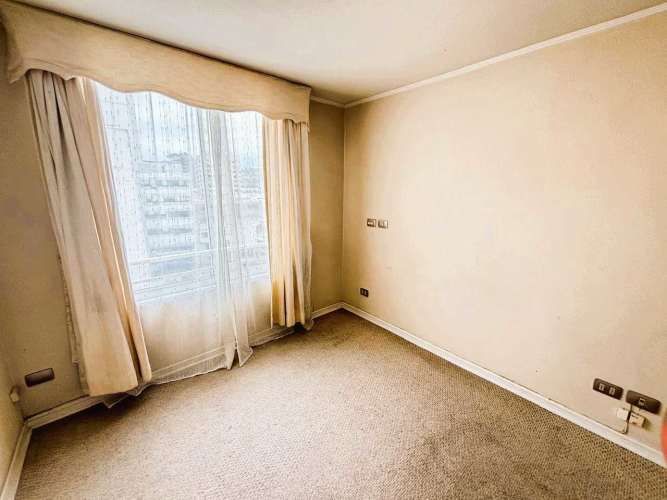 Arriendo  depto edificio Plaza Vista (7767)