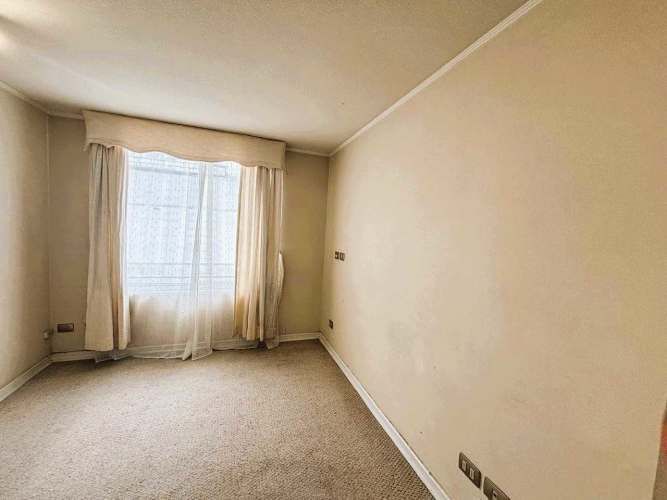 Arriendo  depto edificio Plaza Vista (7767)