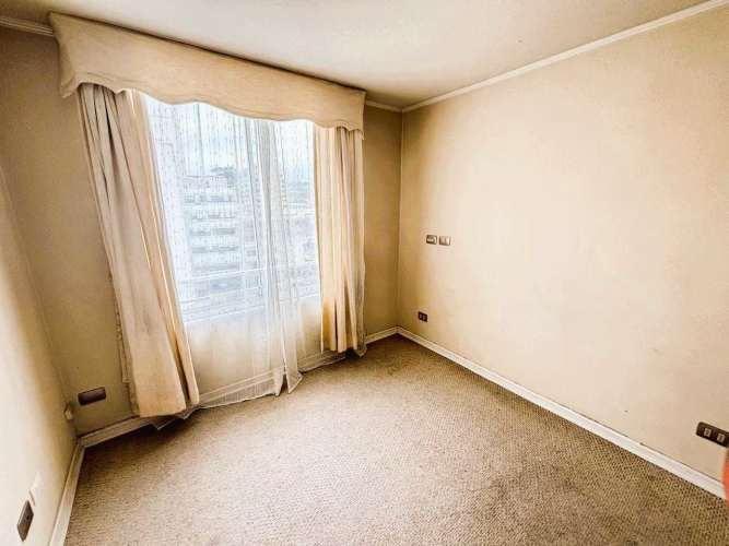 Arriendo  depto edificio Plaza Vista (7767)