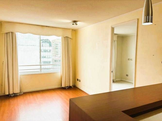 Arriendo  depto edificio Plaza Vista (7767)