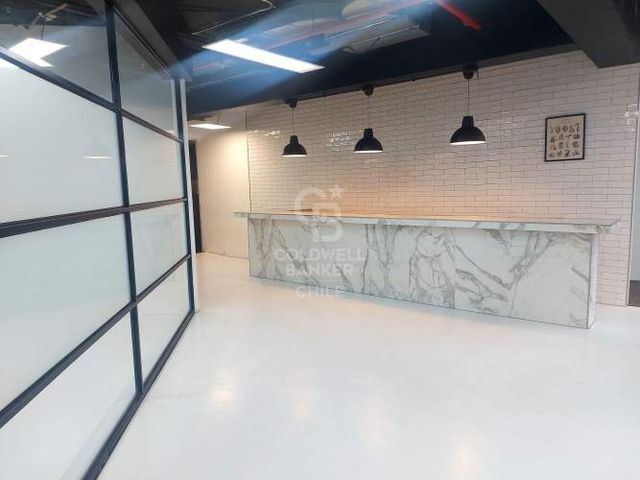 Oficina Planta Libre en Edificio Alto El Plomo