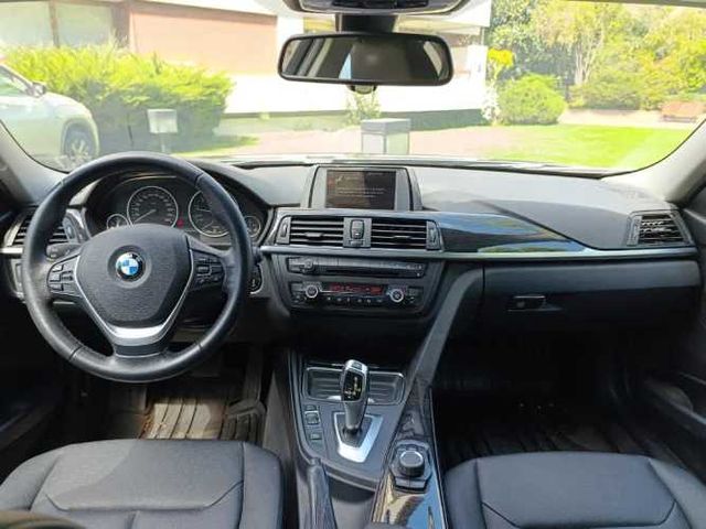 BMW 320 2016