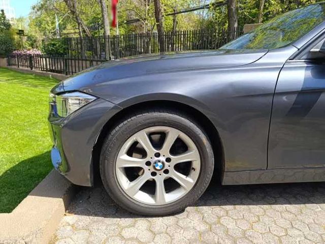 BMW 320 2016