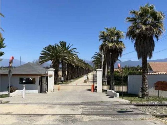 Parcela En Condominio Las Palmeras De Lonquén, Isla De Maipo