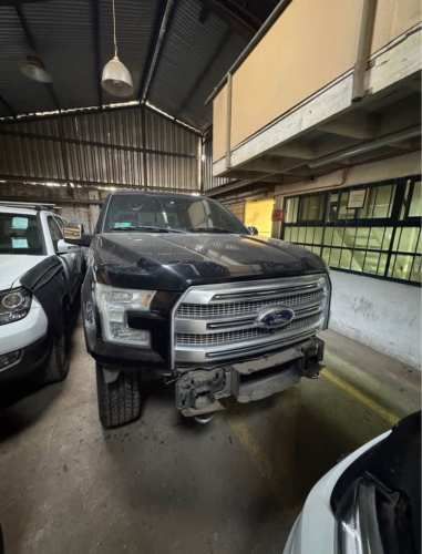 Ford f-150 platinium año 2016 en desarme