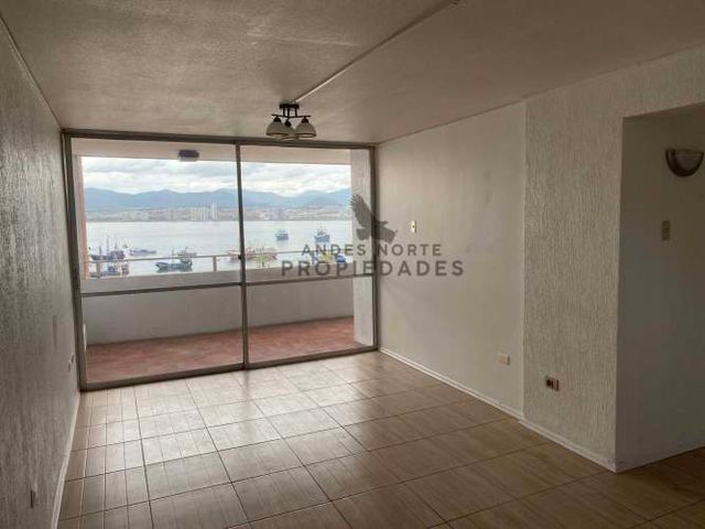 Se vende Departamento Central a pasos de Plaza de Armas de Coquimbo