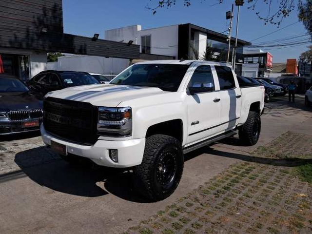 CHEVROLET SILVERADO HIGH COUNTRY LTZ 4WD 5.3 AUT 2018