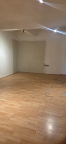 LOCAL COMERCIAL Moneda