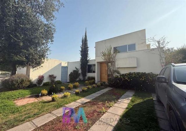 CASA condominio borde blanco